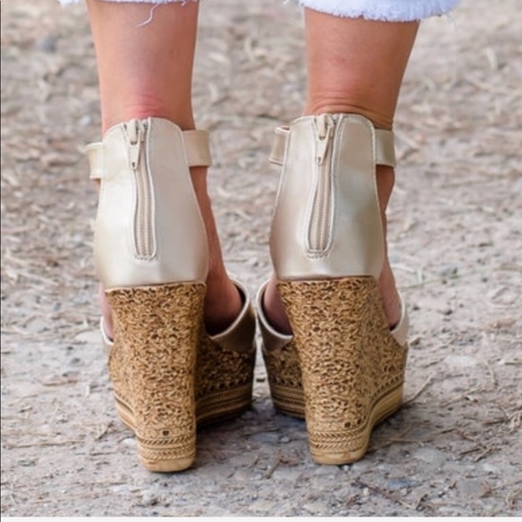Boho Champagne T-Strap Platform Wedges - Picture 5 of 6